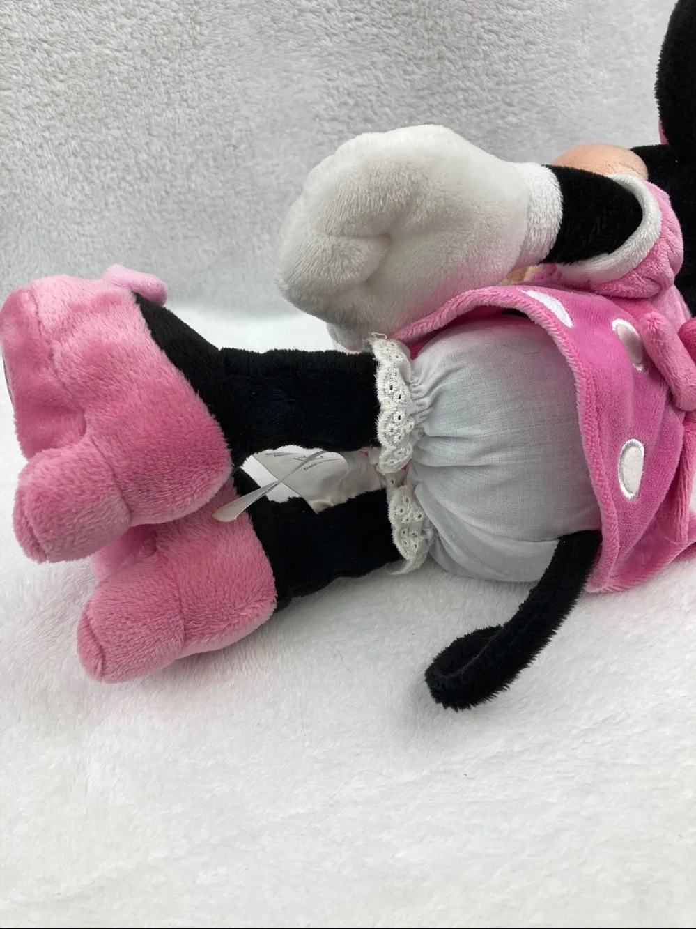 Disney Store Authentic Minnie Mouse Plush Stuffed Animal Toy 14” Pink